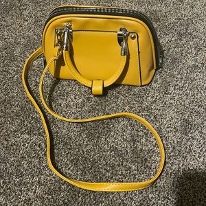 Cute mustard yellow purse